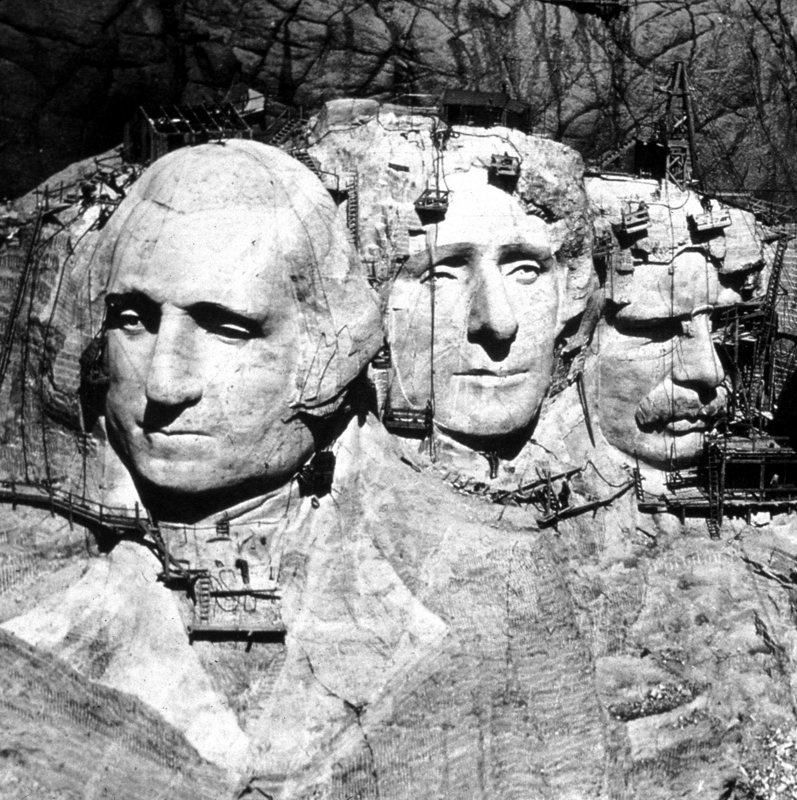 Los dos alicantinos que Washington enterró