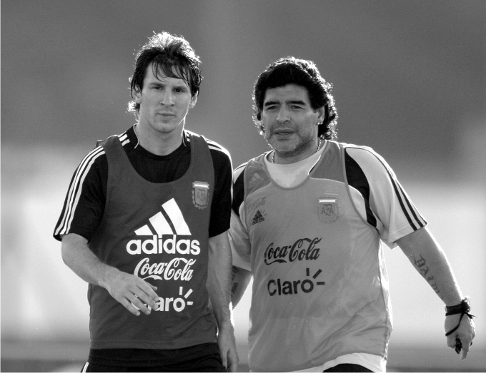 Una comparación imposible e indeseable: ¿Messi o Maradona?