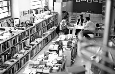 Librerías con encanto: una conversación con los libreros de Muga (Vallecas)