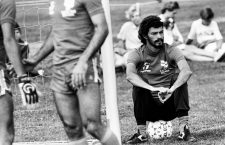 June 22, 1983 - G…Teborg, SVERIGE - 830622 Fotboll, Sverige A - Brasilien: Socrates, Brasilien.© Bildbyran - 6424 (Credit Image: © Bildbyran via ZUMA Wire)